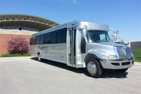 minibus rental in las vegas.